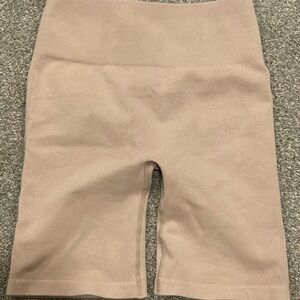 Everlane Women's Beige Bike Shorts